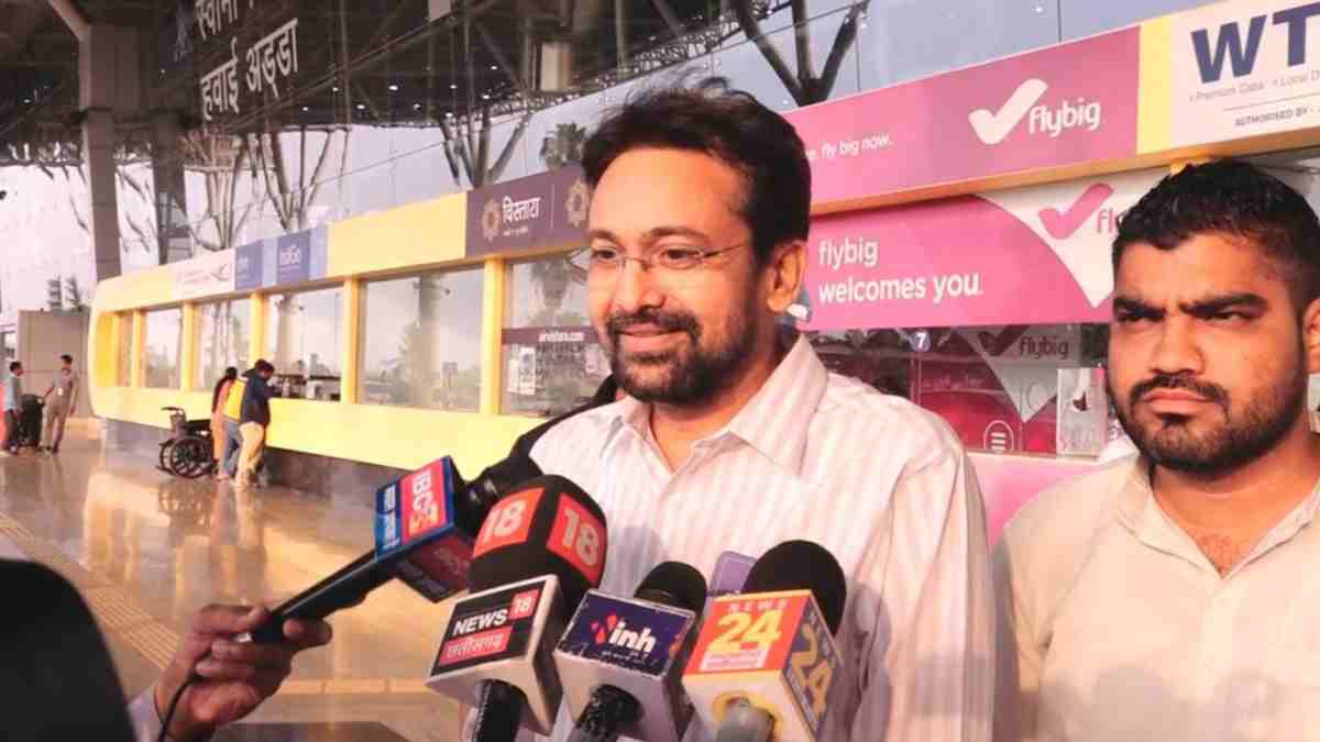 बस्तर में होगा कांग्रेस का संभागीय सम्मेलन : सहप्रभारी विजय जांगिड़ ने कहा – भाजपा के झूठ का करेंगे पर्दाफाश