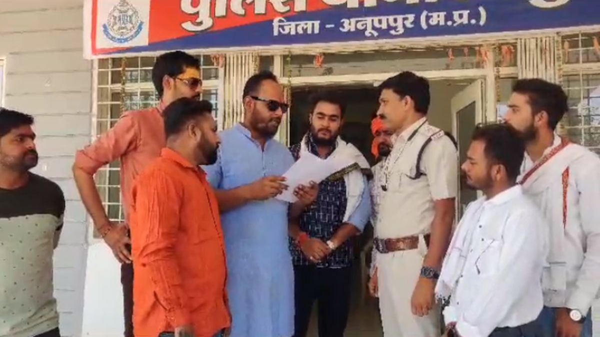 ब्राह्मण समाज के खिलाफ आपत्तिजनक पोस्ट: नाराज लोगों ने की जांच कर कार्रवाई की मांग, ऐसा नहीं होने पर दी ये चेतावनी