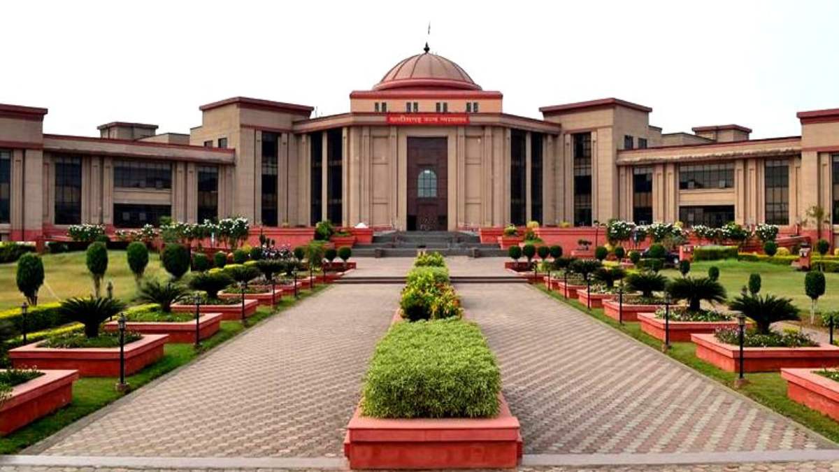 शिक्षक भर्ती मामला : प्रक्रिया के नियम को चुनौती देने वाली याचिका पर अदालत ने सरकार से मांगा जवाब, 12 जून को अगली सुनवाई