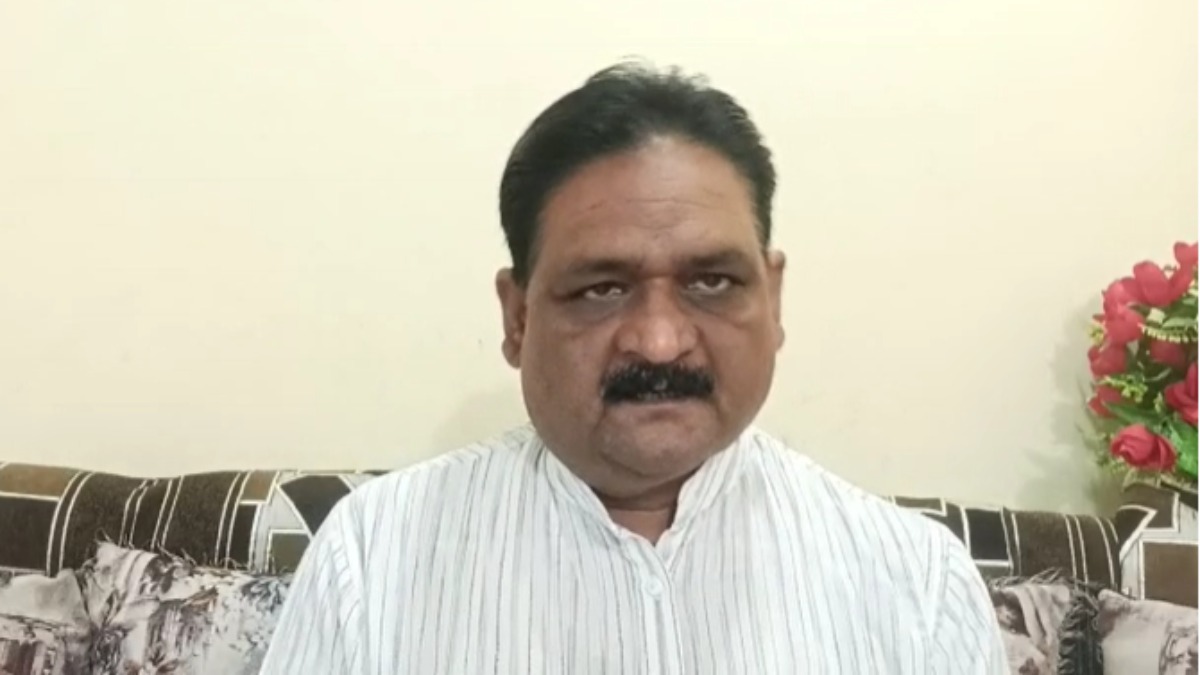 2000 की नोट से केंद्र का ‘U-turn’ : कांग्रेस ने कसा तंज, कहा- नए-नए प्रयोग कर रही मोदी सरकार, इनसे नहीं संभल रही अर्थव्यवस्था, आखिर इन्होंने मान लिया कि नोटबंदी का फैसला गलत था…