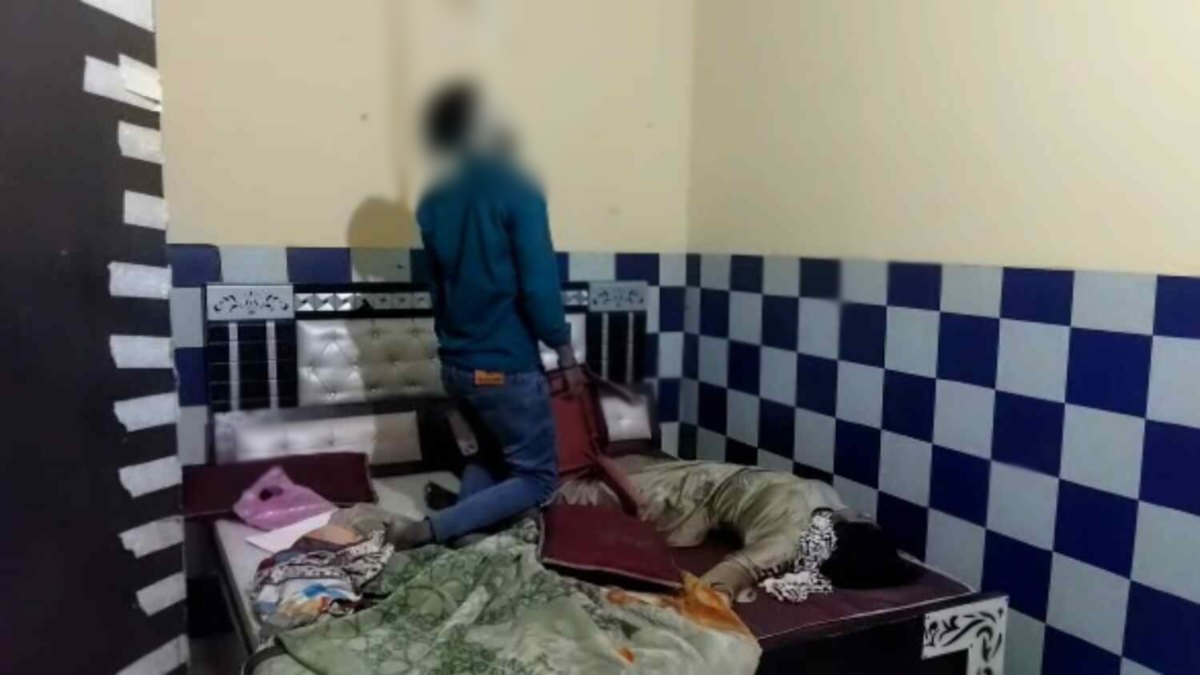 ओयो होटल में मिलीं दो लाशें : प्रेमी ने शादीशुदा प्रेमिका की गला दबाकर की हत्या, फिर कर ली खुदकुशी