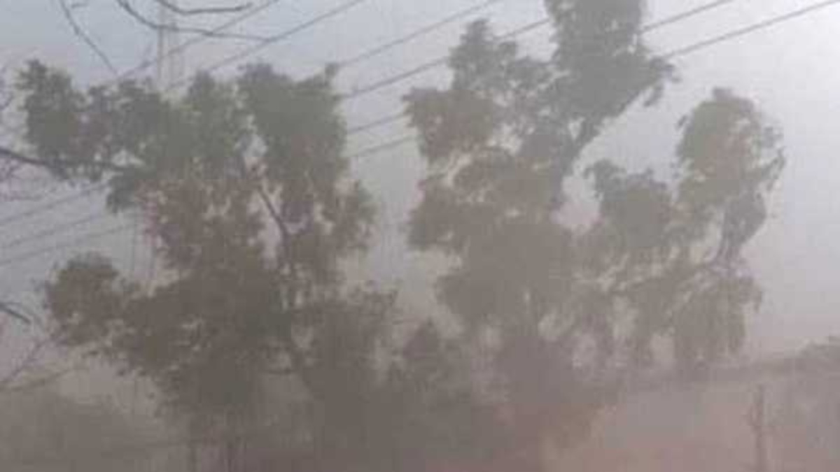 CG WEATHER UPDATE : प्रदेश में आज भी बरस सकते हैं बदरा, तेज आंधी चलने के आसार, जानिए क्या है शहरों का तापमान ?