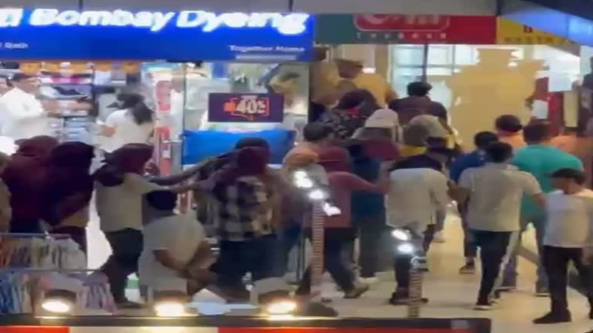 हाई प्रोफाइल सेक्स रैकेट का पर्दाफाश: 3 घंटे की रेड में 69 गर्ल्स और 31 युवक गिरफ्तार, ऑन डिमांड आती थी लड़कियां