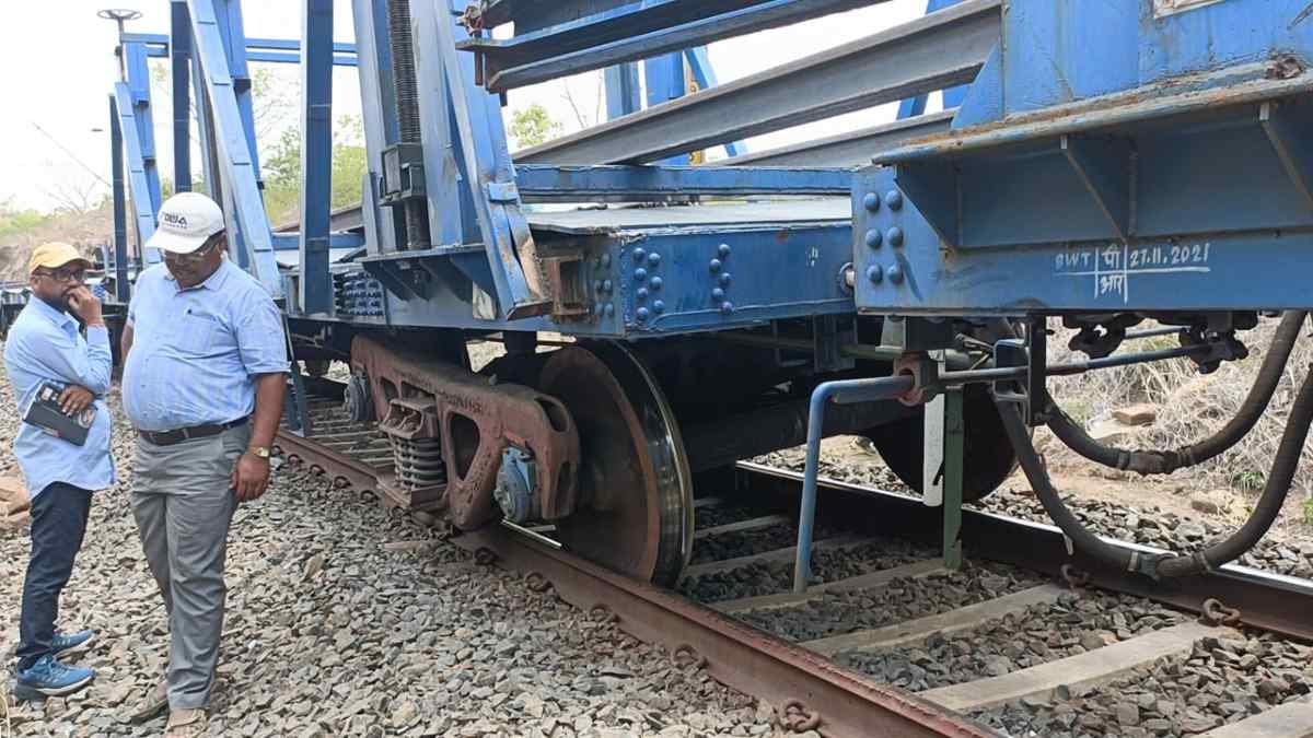 MP में 2 Train Accident: नागपुर-इटारसी लाइन पर मालगाड़ी हुई डि-रेल, कई ट्रेन लेट