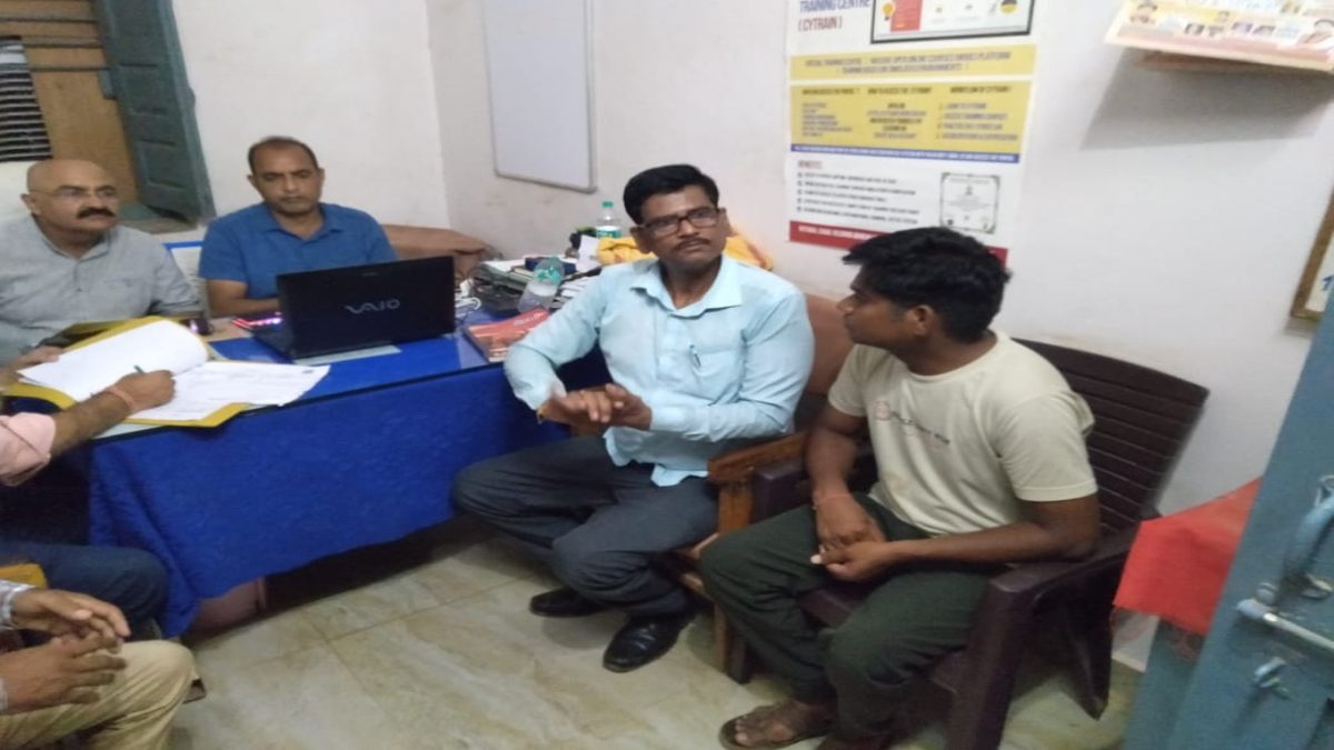 मप्र में भ्रष्ट सरकारी नुमाइंदों की फौज! लोकायुक्त ने पटवारी को 15 हजार रिश्वत लेते किया गिरफ्तार, बगैर घूस लिए नहीं होता कोई काम