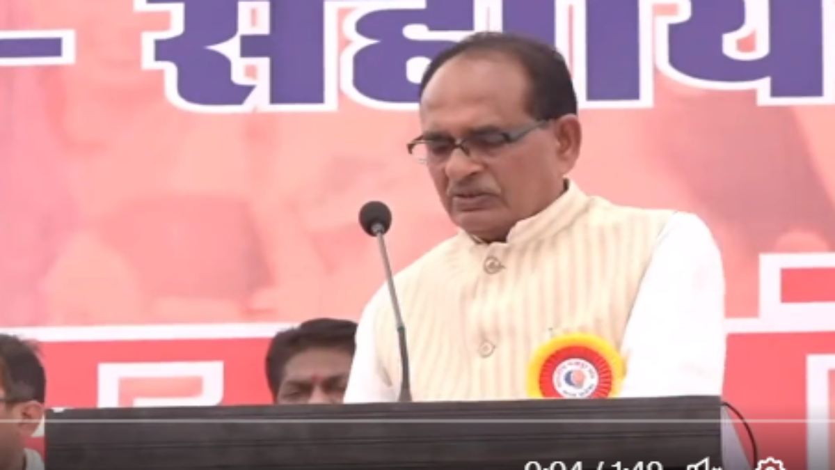 आंगनवाड़ी कार्यकर्ताओं की बढ़ेगी सैलरी: CM शिवराज ने कहा- 13 हजार किया जाएगा मानदेय, रिटायरमेंट पर मिलेंगे इतने लाख