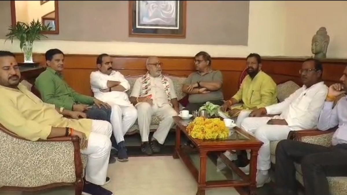 Gwalior News: कांग्रेस नेता शिव भाटिया ने पदाधिकारियों की ली बैठक, 24 जून को होने वाले प्रदर्शन को लेकर बनाई रणनीति