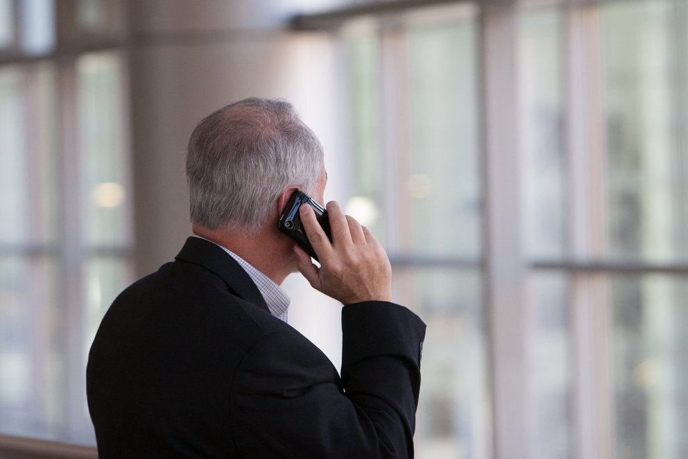 Fake Call: मैं एलजी बोल रहा हूं, ये काम कर देना… हो गई FIR दर्ज