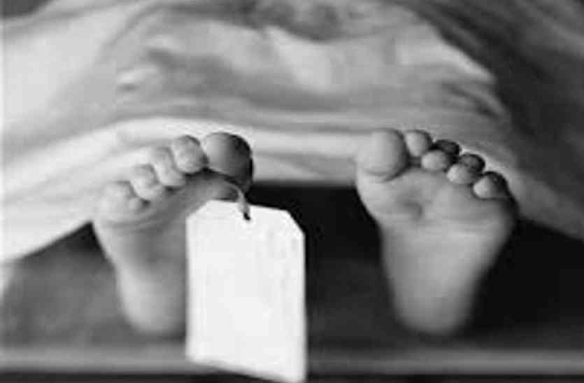 Delhi News: गड्ढे में डूबने से हुई थी मासूम की मौत, पीड़ित परिवार को 23 लाख मुआवजा