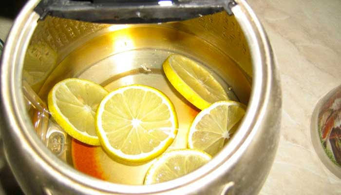 Electric Kettle Cleaning Tips: आप भी Use करते हैं इलेक्ट्रिक केटल, तो यहां जाने इसकी सफाई का तरीका