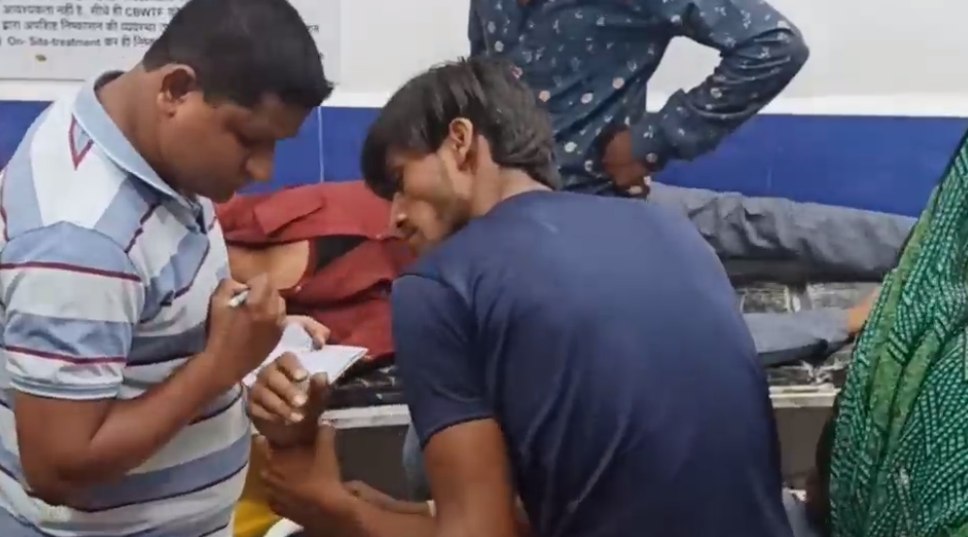 आगर मालवा में दो पक्षों में खूनी संघर्ष: लाठी, सरिया और तलवार से किया हमला 9 घायल, मामला दर्ज, इस बात को लेकर हुआ विवाद