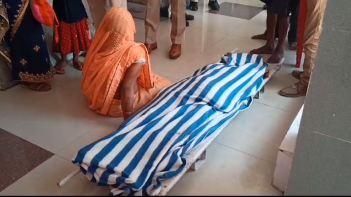 मातम में बदली खुशियां: बाथरूम में गिरने से महिला की हुई मौत, आज थी पोते की शादी