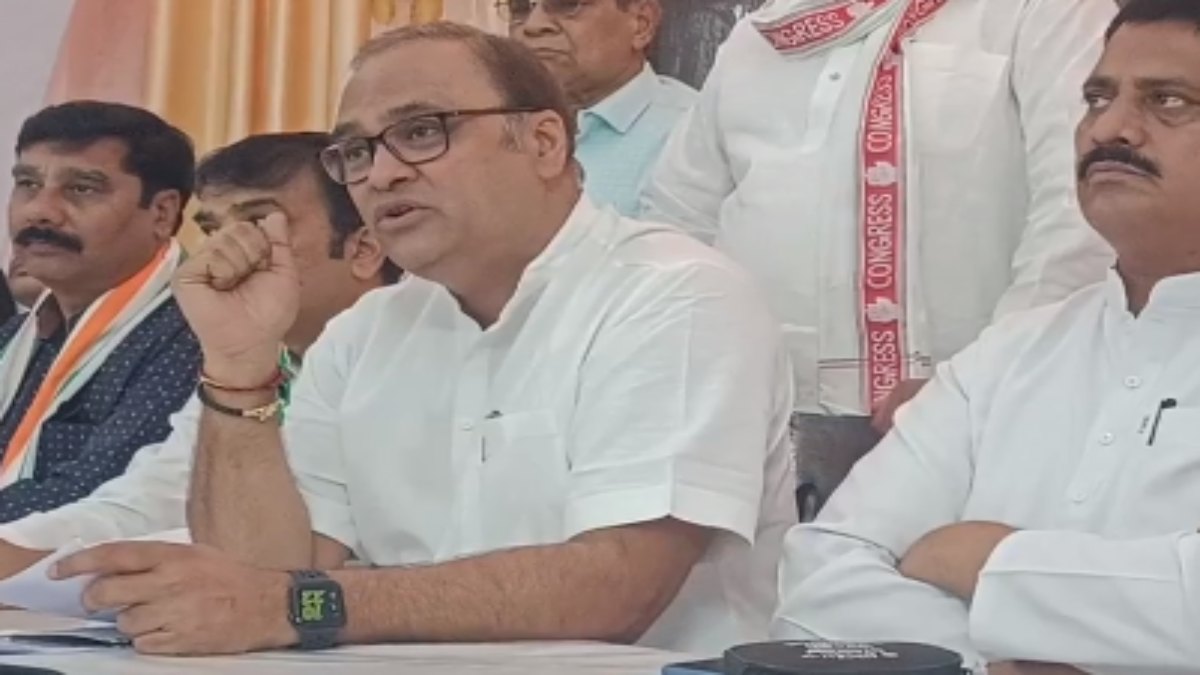 सिंधिया के लिए कांग्रेस में ‘नो वैकेंसी’: दलबदलुओं के लिए भी लगा साइन बोर्ड, अरुण यादव बोले- महाकाल के नाम पर भ्रष्टाचार, एमपी में भी चलेगा बजरंगबली का गदा
