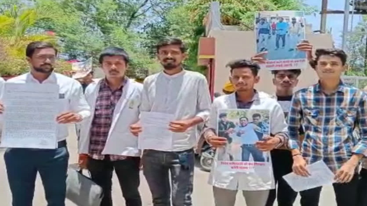 MP में नर्सिंग घोटाले के खिलाफ आवाज उठाना छात्र नेता को पड़ा भारी: लगा 10 हजार रुपए का जुर्माना, जमानत की राशि के लिए PNB से लगाई लोन देने की गुहार