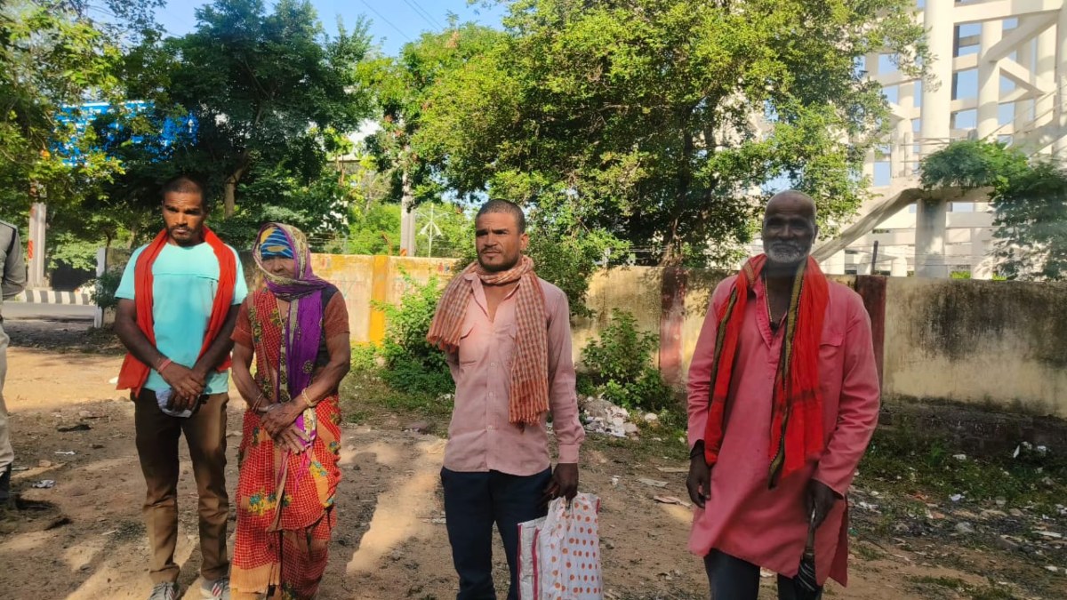 राजधानी में जमीन विवाद को लेकर पानी की टंकी पर चढ़ा परिवार उतरा नीचे: प्रशासन ने सख्त लहजे में दी नसीहत, रातभर एसडीएम और पुलिस अधिकारी करते रहे चौकीदारी 