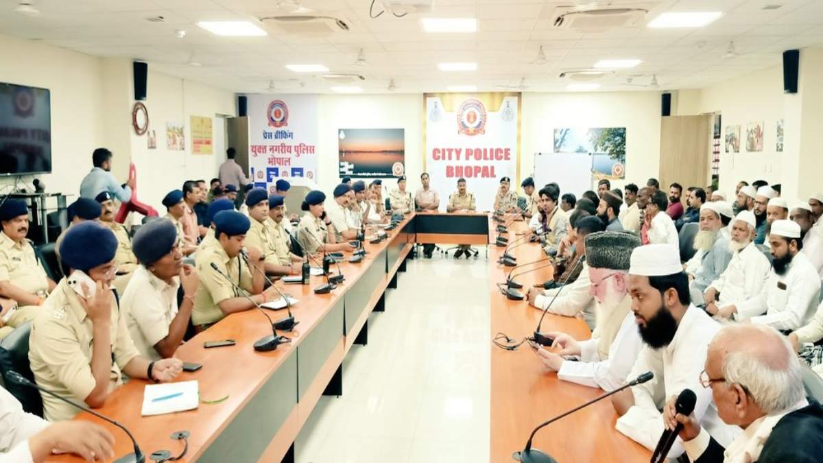 MP में PHQ ने जारी की एडवाइजरी: आगामी त्योहारों में असामाजिक तत्व फैला सकते हैं सांप्रदायिक गतिविधियां, सभी SP को दिए ये निर्देश