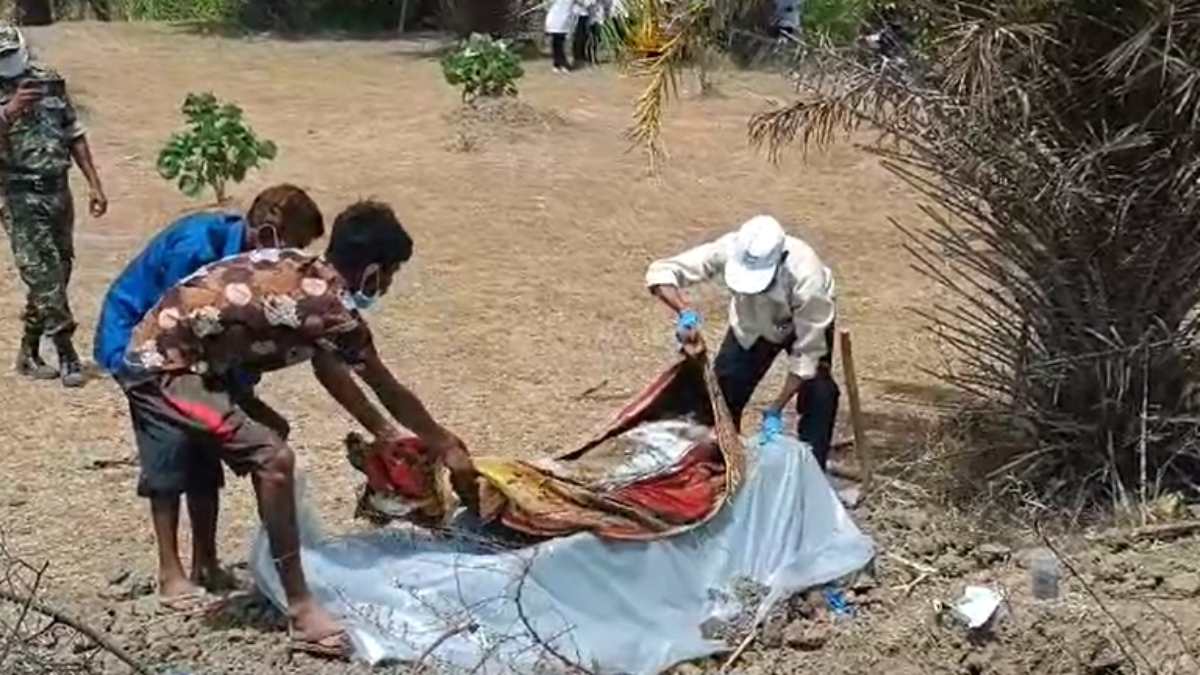 क्या बेटा है पिता का कातिल ? कब्र खोदकर निकाली गई लाश, पुलिस करेगी हत्यारे की तलाश, अब पोस्ट मार्टम में खुलेंगे कत्ल के राज !