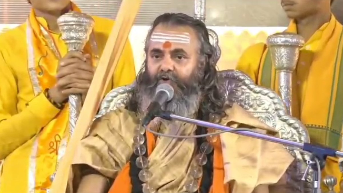 VIDEO: मंच से शंकराचार्य नरेंद्रानंद सरस्वती बोले- पांच संतान पैदा करें हिंदू, देश सनातन था और अभी भी है, धर्मांतरण करने वालों पर हो राजद्रोह का मुकदमा