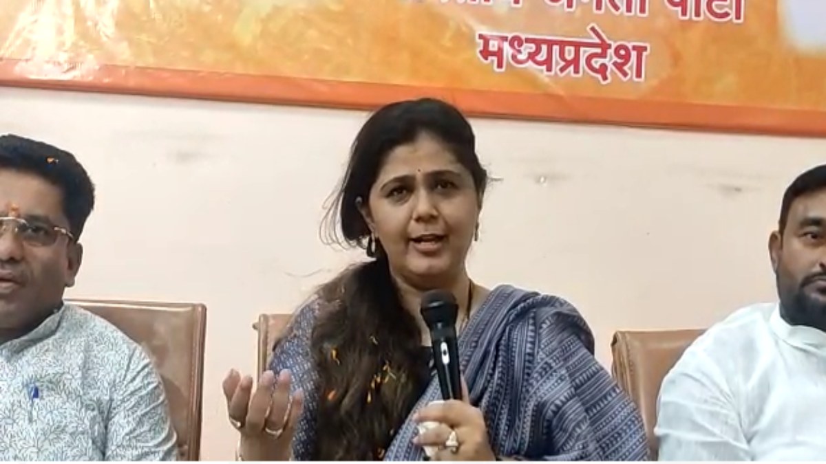 बीजेपी की राष्ट्रीय सचिव पंकजा मुंडे ने महिला अत्याचार पर कहा- अपराधियों को सजा का डर नहीं, महिला पहलवानों के प्रदर्शन पर दिया ये जबाव