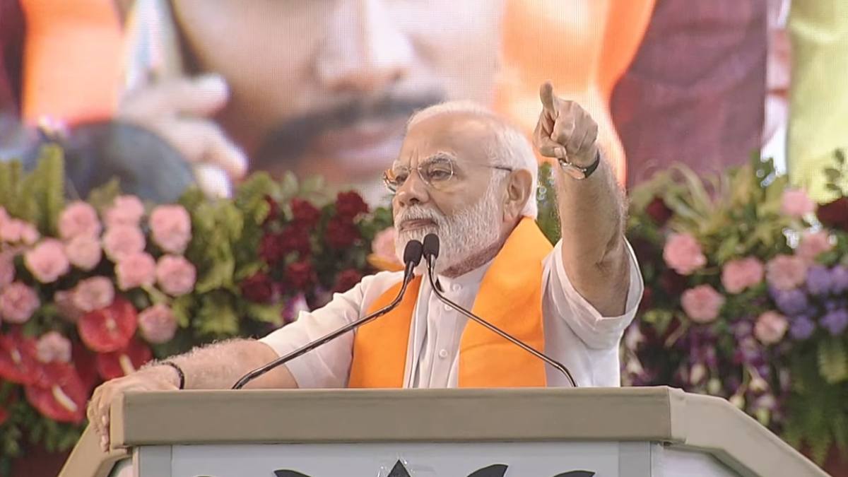 तीन तलाक पर पीएम मोदी का बड़ा बयान: बेटियों पर फंदा लटकाकर अत्याचार करना चाहते हैं, अगर इस्लाम का अंग होता, तो मुस्लिम बहुल्य देश इसे खत्म नहीं करते, सिविल कोड को लेकर कही यह बात