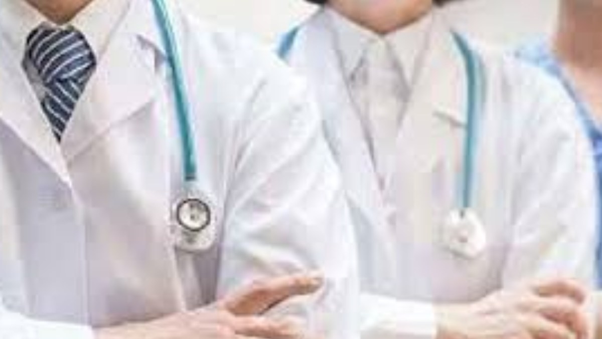 MP में फिर बिगड़ सकती है स्वास्थ्य व्यवस्था: संविदा स्वास्थ्य कर्मियों ने मांगे पूरी ना होने पर दी आंदोलन की चेतावनी