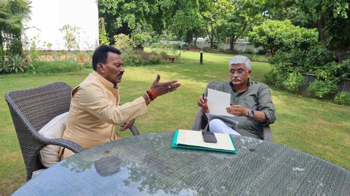 दिल्ली दौरे पर मंत्री तुलसी सिलावट: केंद्रीय जल शक्ति मंत्री गजेंद्र शेखावत से की मुलाकात, इन मुद्दों पर की चर्चा