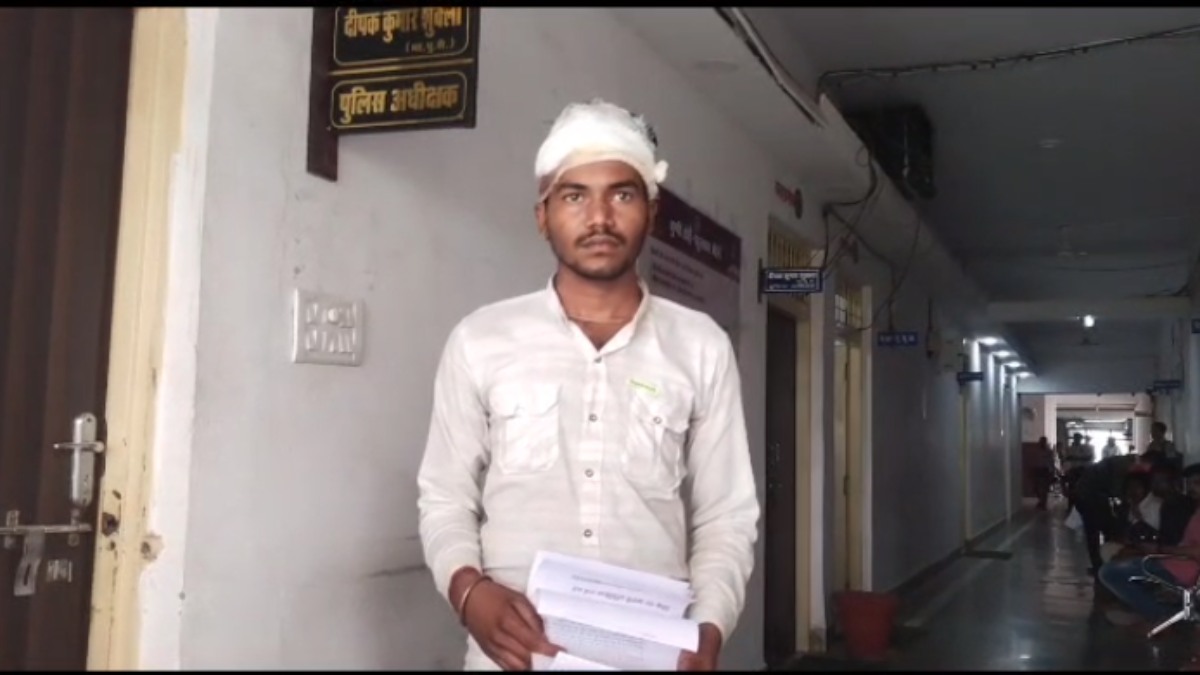 CM Helpline में शिकायत करना पड़ा भारी: तीन लोगों ने युवक से की मारपीट, एसपी से लगाई न्याय की गुहार, ये रही वजह