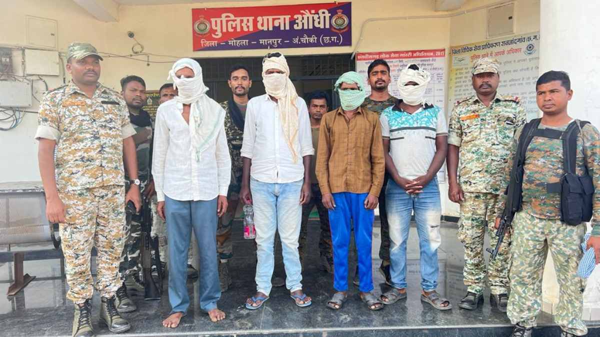 CG BREAKING: देवी की प्रतिमा में लगाई थी आग, पुलिस ने 4 लोगों को किया गिरफ्तार