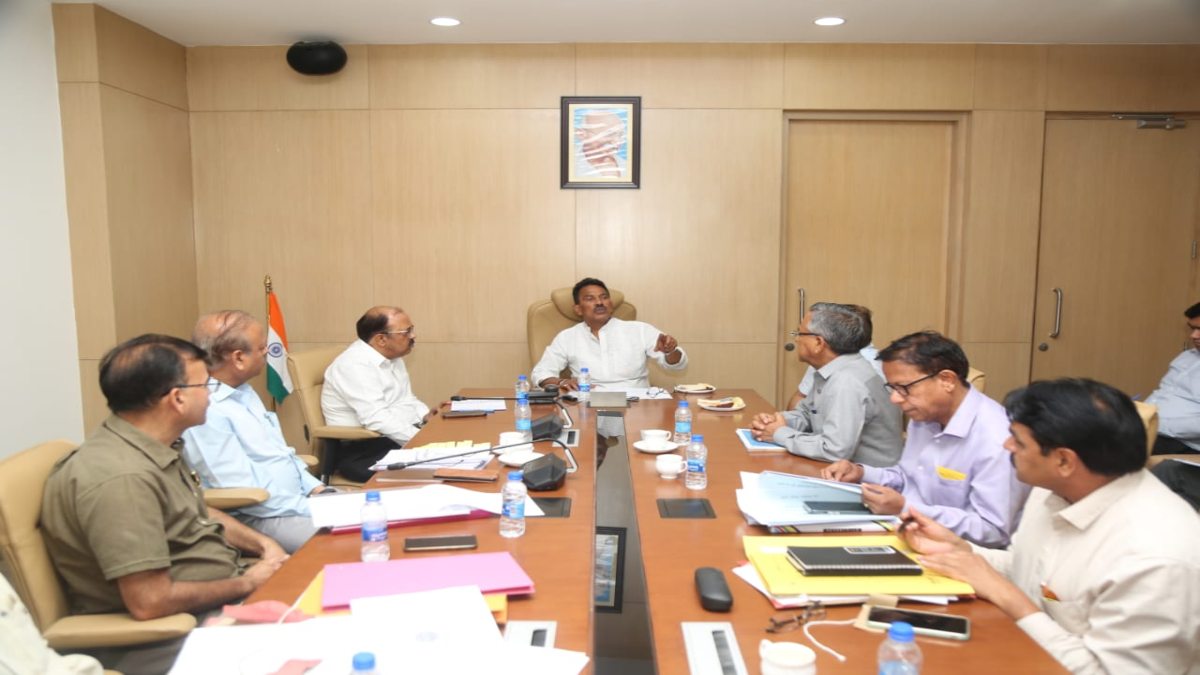 बारिश के पहले बांधों की सुरक्षा को लेकर सरकार अलर्ट: आपात स्थिति की तैयारियों को लेकर जल संसाधन मंत्री ने ली बैठक