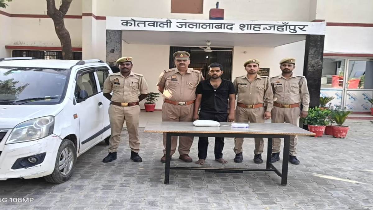शहाजहांपुर में चार करोड़ की अफीम बरामद, तस्कर गिरफ्तार