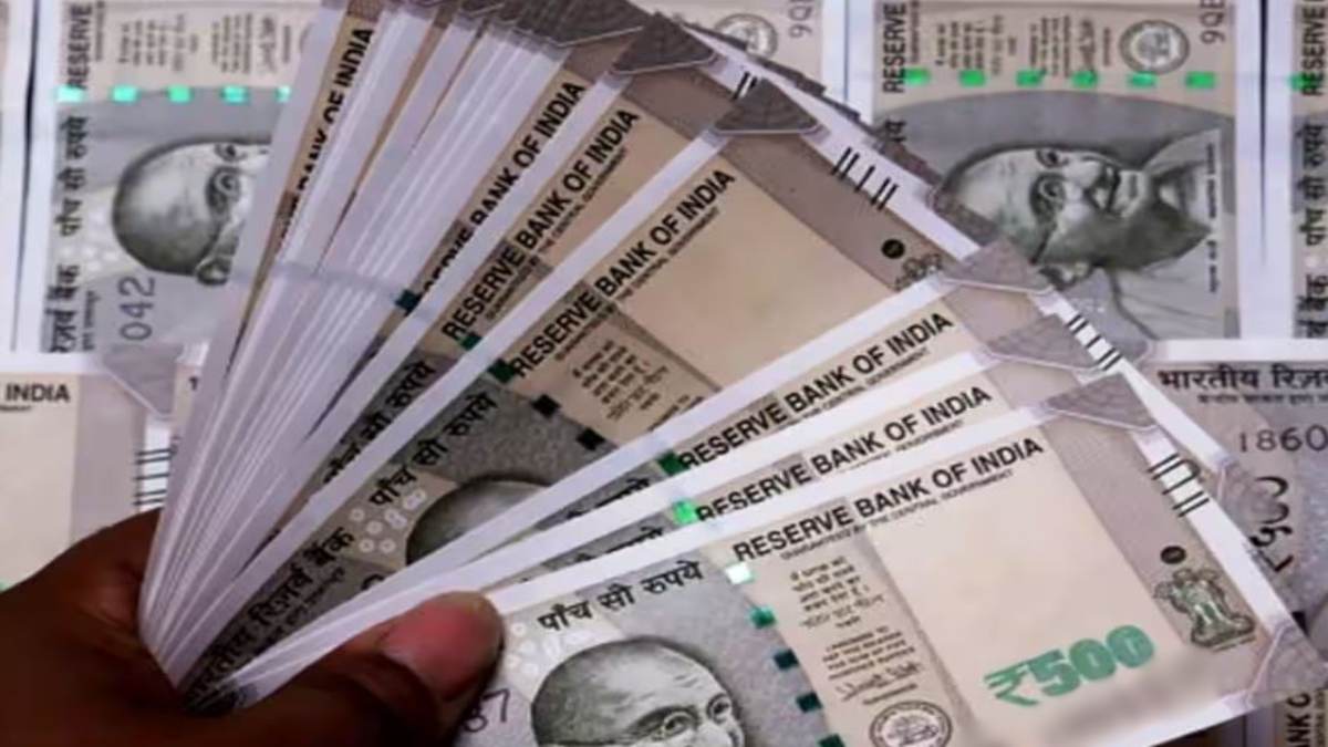 MP में चुनावी वर्ष में कर्मचारियों को भी मिलेगा तोहफा! DA बढ़ाने से लेकर वेतनमान में सुधार संभव, जल्द की जा सकती है कई घोषणाएं