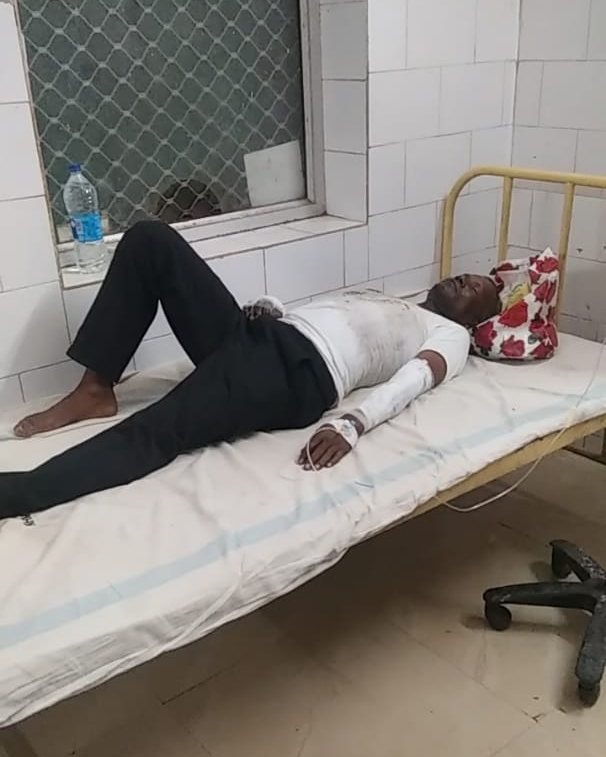 करंट की चपेट में आए दो लोग: एक व्यक्ति ने अस्पताल ले जाते समय रास्ते में तोड़ा दम, दूसरा गंभीर, जांच में जुटी पुलिस
