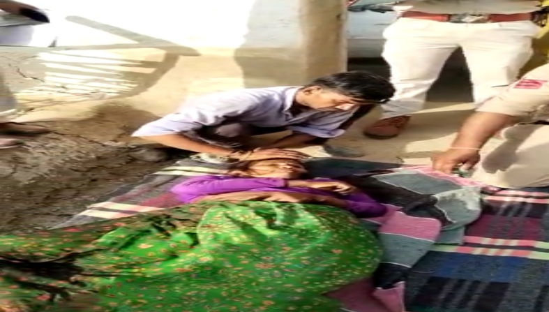 MP में कलयुगी बेटे ने मां-बाप को उतारा मौत के घाटः सोते वक्त धारदार हथियार से दिया वारदात को अंजाम, आरोपी फरार