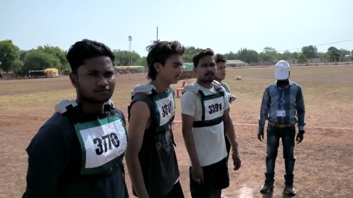 CG में बना विश्व रिकॉर्ड ! वनरक्षक भर्ती में USAIN BOLT से भी तेज दौड़े 2 अभ्यर्थी, मात्र 14.7 और 19.6 सेकेंड पूरा किया 200 मीटर, जानिए क्या है माजरा…