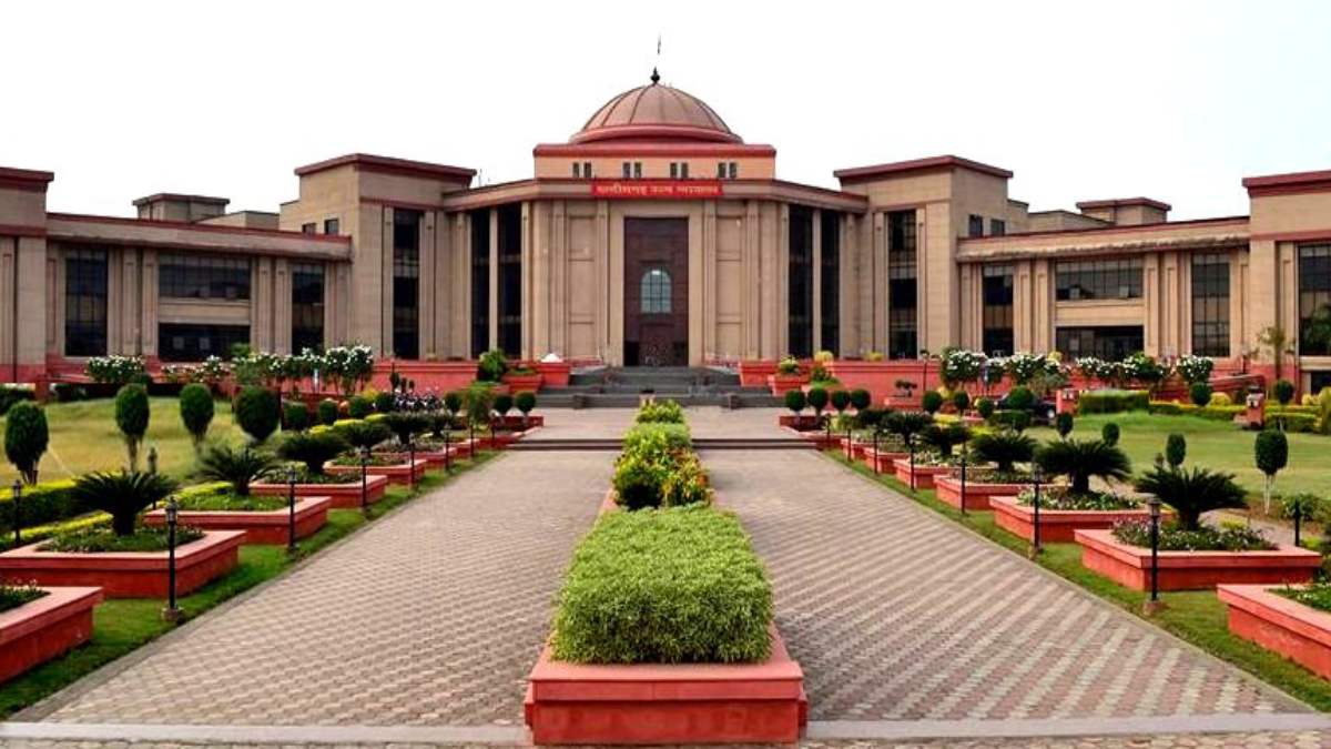 CG NEWS : HC ने नाबालिग छात्रा का अबॉर्शन कराने का दिया आदेश, DNA टेस्ट के लिए भ्रूण को सुरक्षित रखने को कहा