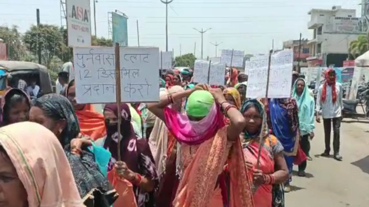 CG में धोखे की डीलः SECL भू-विस्थापितों को लगा रहा चूना, किसी को नहीं मिला रोजगार, तो कोई मुआवजे की लिए का रहा ठोकरे, 15 गांव के लोगों का अल्टीमेटम
