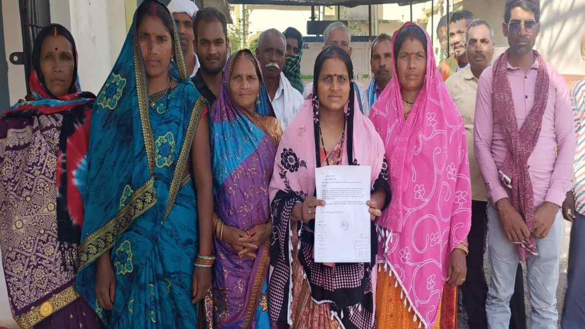 फिर विवादों में घिरी विधायक: पंचों ने कमिश्नर के आदेश की अवहेलना करने का लगाया आरोप, कलेक्टर से की सरपंच पर कार्रवाई की मांग