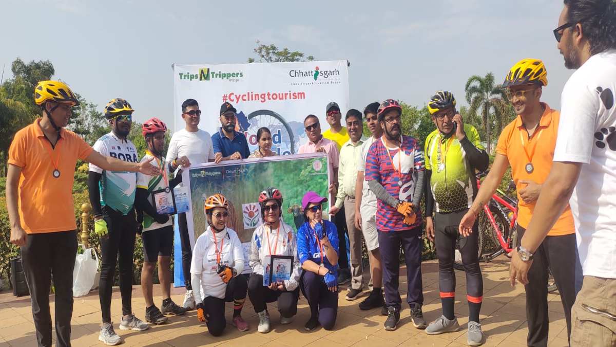 छत्तीसगढ़ पर्यटन मंडल और ट्रिप्स एन ट्रिपर्स ने किया बाइसिकल रैली का आयोजन
