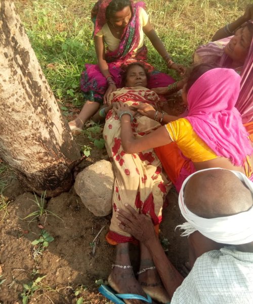 आकाशीय बिजली की चपेट में आई दो महिला: एक की मौत, दूसरी गंभीर हालत में मेडिकल काॅलेज में भर्ती