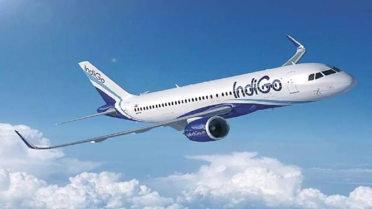 BIG BREAKING: IndiGo की Flight Ahmedabad में लैंडिंग के दौरान हुई Tail Strike का शिकार, सभी यात्री…