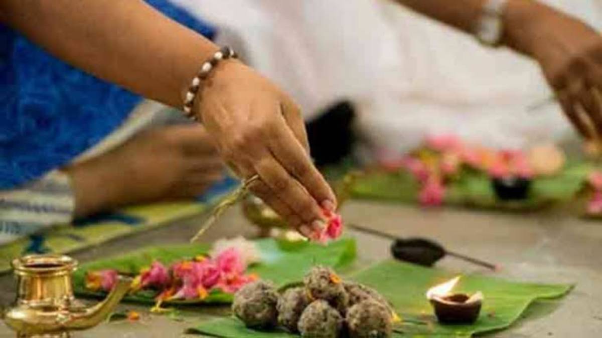 आषाढ़ मास की अमावस्या को पितृदोष और कालसर्प दोष से मुक्ति के लिए करें ये उपाय