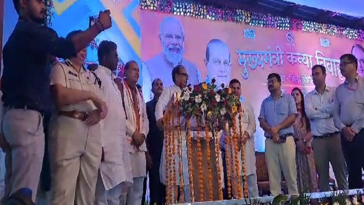 चुनावी साल में कर्मचारियों की बल्ले-बल्ले: CM शिवराज ने 4 प्रतिशत DA बढ़ाने का किया ऐलान