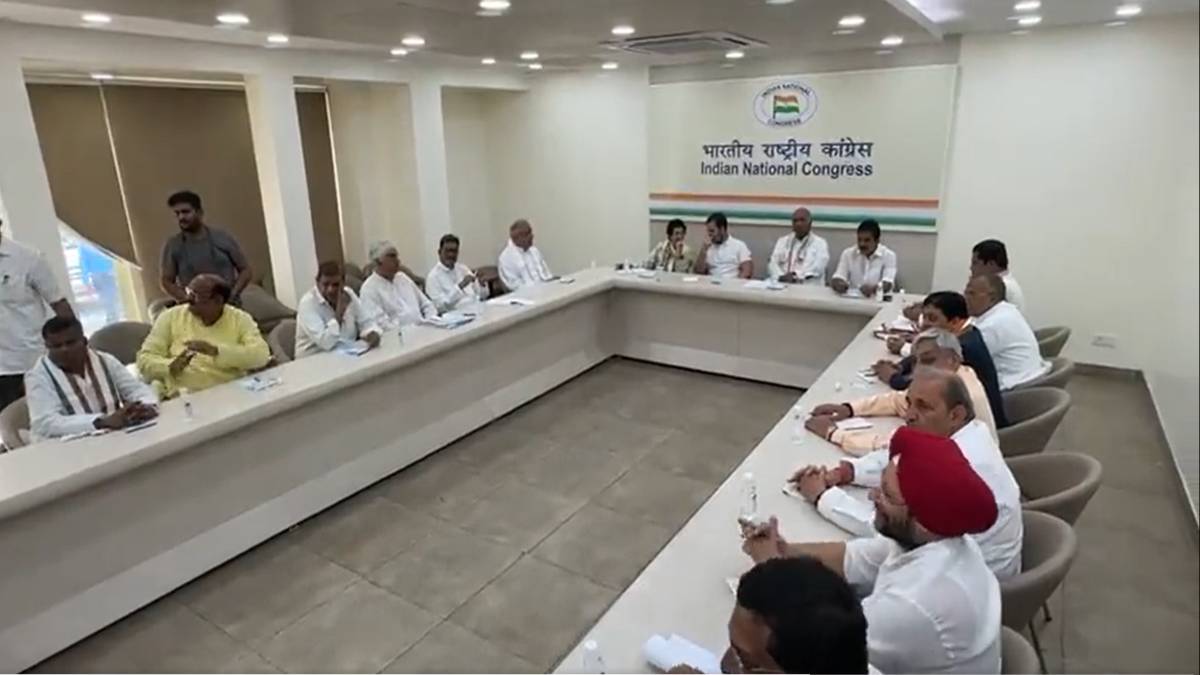 ‘गढ़बो नवा छत्तीसगढ़’: कांग्रेस की बैठक के बाद राष्ट्रीय अध्यक्ष खड़गे ने की भूपेश सरकार की तारीफ, बोले- हम प्रदेश के लोगों के जीवन में लाते रहेंगे बदलाव…