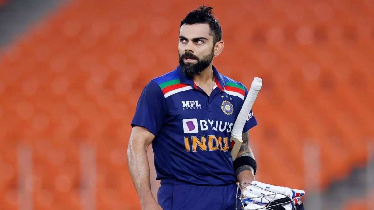 इस देश में छुट्टी मना रहे हैं Virat Kohli, सड़कों पर घूमते हुए दिखे पूर्व भारतीय कप्तान…