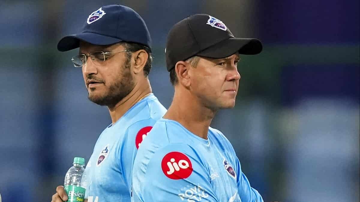 पोंटिंग की जगह ले सकते हैं गांगुली, IPL 2024 में दिल्ली कैपिटल्स के मुख्य कोच के दावेदार
