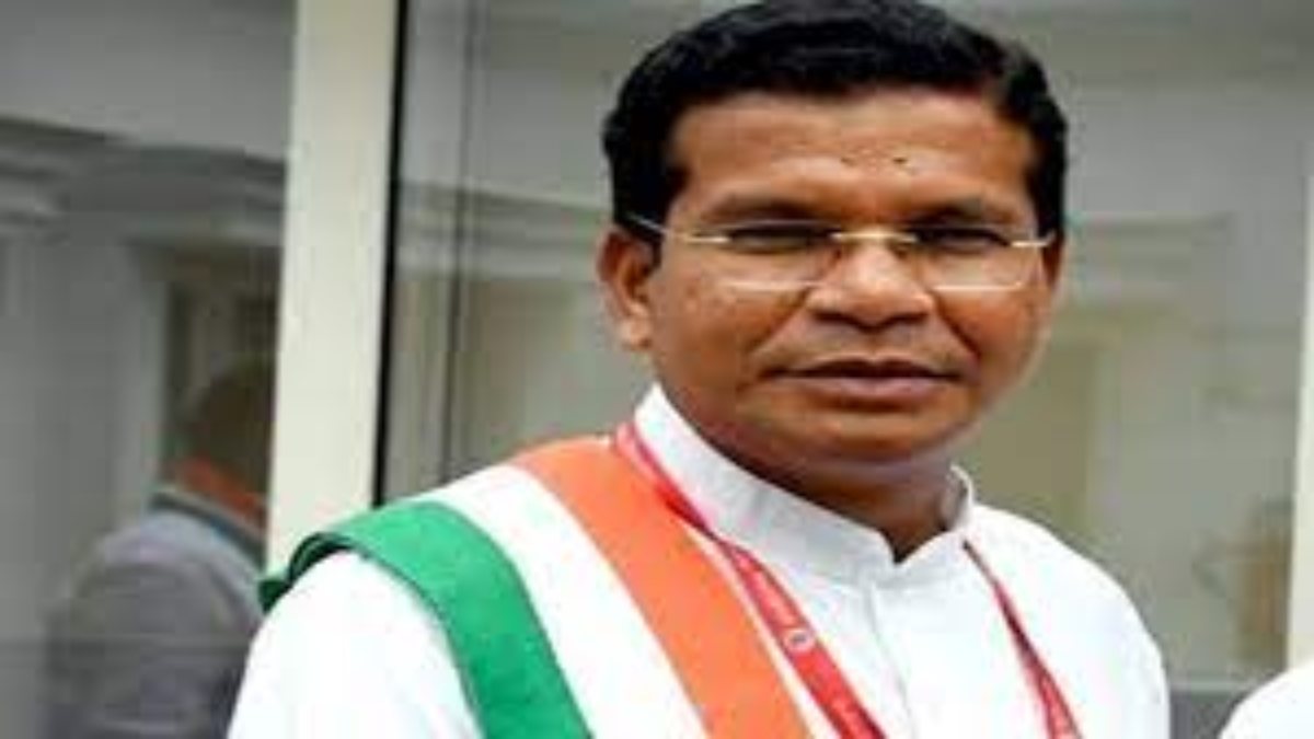 BJP पर बरसे मरकाम: PCC चीफ बोले- भाजपा ने पुरखौती का अपमान किया, जन नायकों का कभी सम्मान नहीं किया, विष्णुदेव साय को आदिवासी दिवस पर हटा दिया