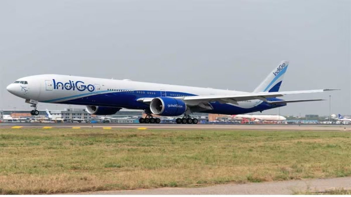 Emergency landing : चेन्नई जाने वाली Indigo फ्लाइट की इंजन में आई खराबी, राजधानी में कराई गई इमरजेंसी लैंडिंग