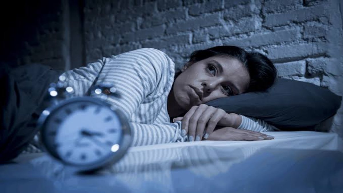 अगर आप भी नींद के लिए लेते हैं दवा तो अभी करें बंद, ये घरेलू चीजें आपको अच्छी नींद लाने में करेंगी मदद