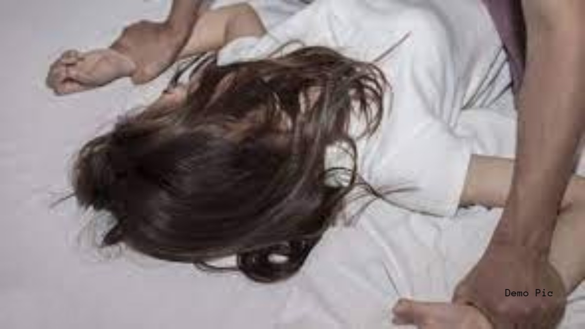 टीसी लेने आई छात्रा को अगवा कर चलती कार में रेप, ब्लैकमेलिंग से आहत पीड़िता ने दी जान