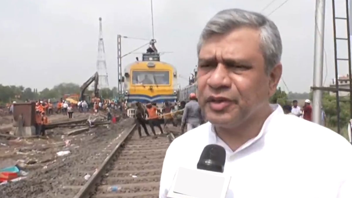 Odisha Train Accident : पता चली हादसे की वजह, रेल मंत्री दूसरे दिन भी मौके पर मौजूद, यातायात बहाली पर है जोर…